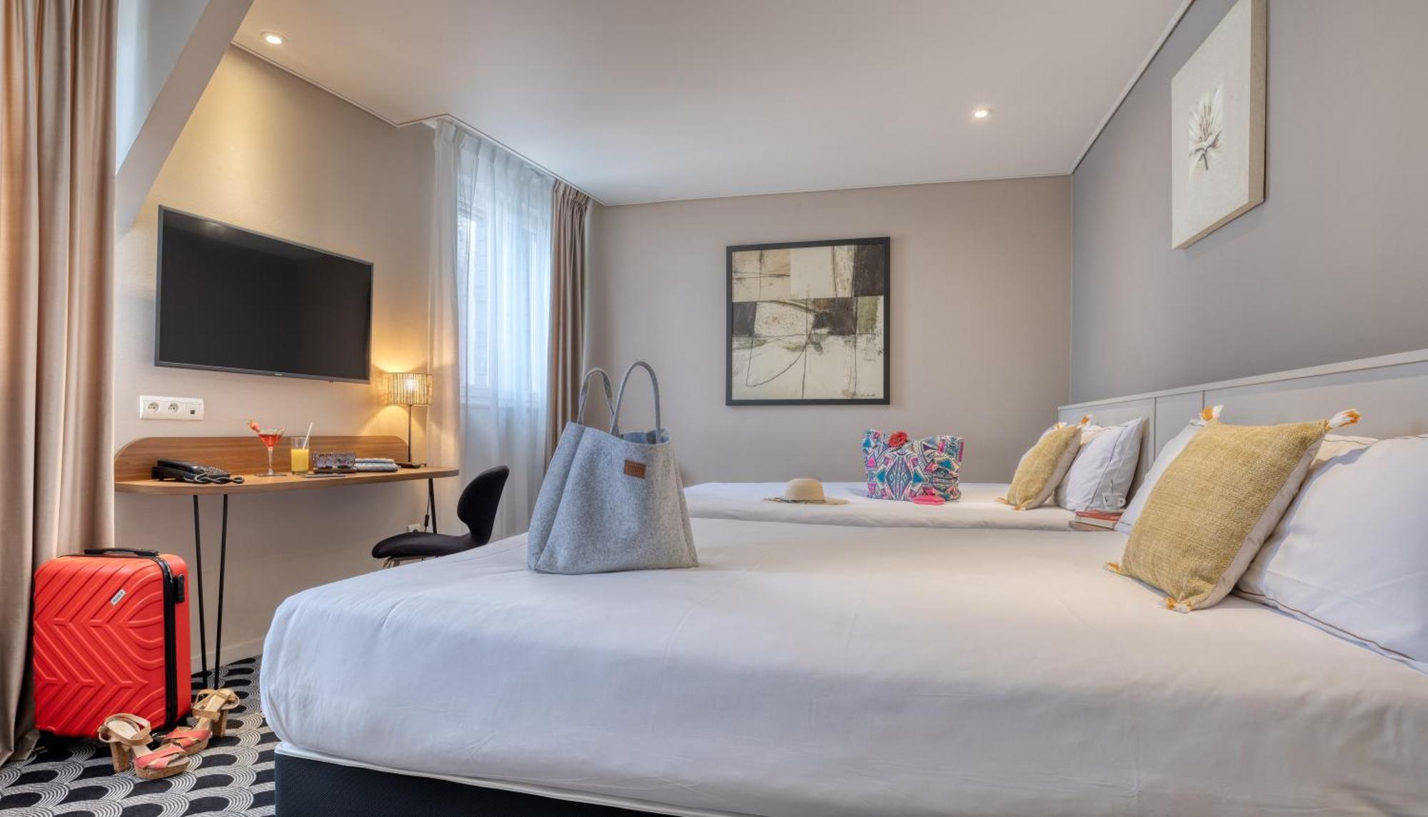 Brit Hotel Les Voyageurs Loudeac Exterior photo