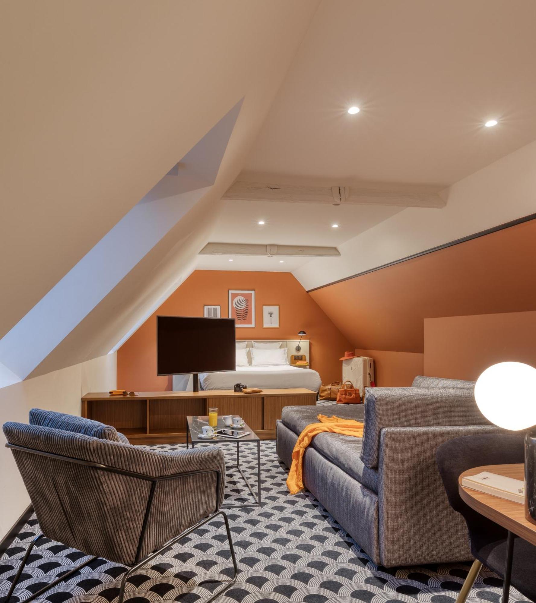 Brit Hotel Les Voyageurs Loudeac Exterior photo