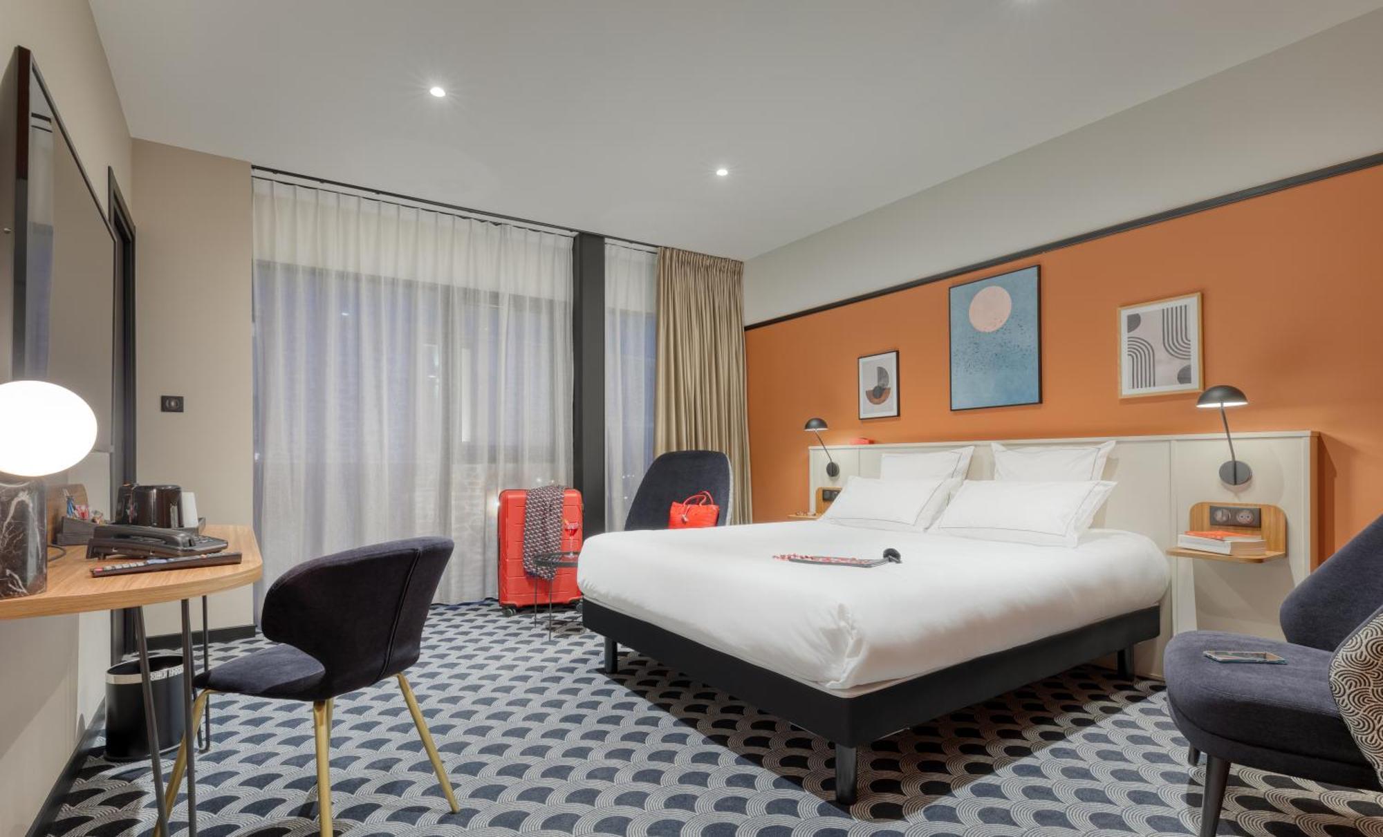 Brit Hotel Les Voyageurs Loudeac Exterior photo
